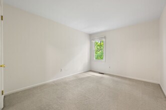 13 Woodstream Dr in Chesterbrook, PA - Building Photo - Building Photo