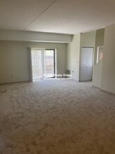 2261 Washington St, Unit 1 in Newton, MA - Building Photo - Building Photo