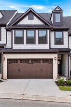 555 Thatch Ter in Fayetteville, GA - Building Photo - Building Photo