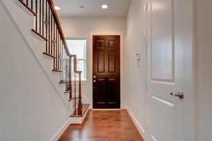 1844 Parana Dr in Houston, TX - Building Photo