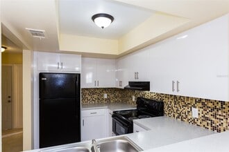 1022 Jack Calhoun Dr in Kissimmee, FL - Building Photo - Building Photo