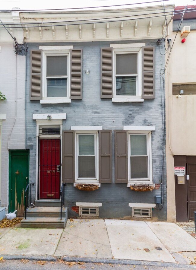 1629 Addison St in Philadelphia, PA - Building Photo - Building Photo
