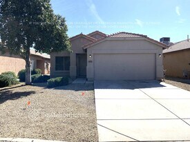 40071 N Cassara Dr in San Tan Valley, AZ - Building Photo