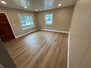 1127 Dibert Ave in Springfield, OH - Building Photo - Building Photo