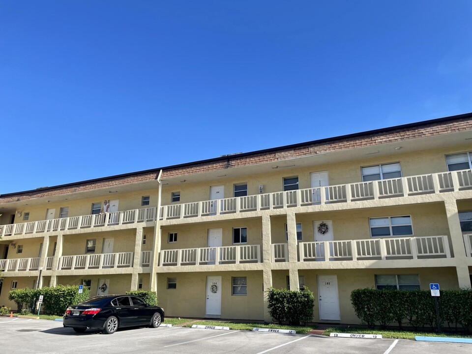 3500 SW Natura Blvd in Deerfield Beach, FL - Building Photo