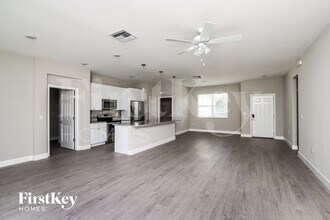 286 Joy Haven Ave NW in Palm Bay, FL - Foto de edificio - Building Photo