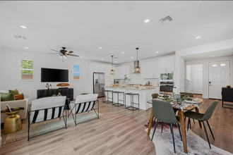 8883 Solo Wy in Elk Grove, CA - Building Photo - Building Photo