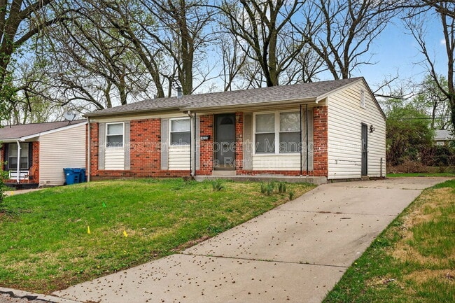 property at 10216 Royal Dr