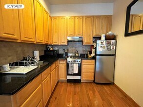 1407 2nd Ave in New York, NY - Building Photo - Building Photo