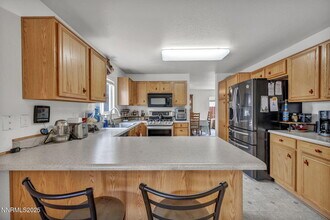 17795 Oakview Ct in Reno, NV - Building Photo - Building Photo