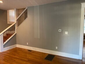 826 S McCann Ave in Springfield, MO - Foto de edificio - Building Photo