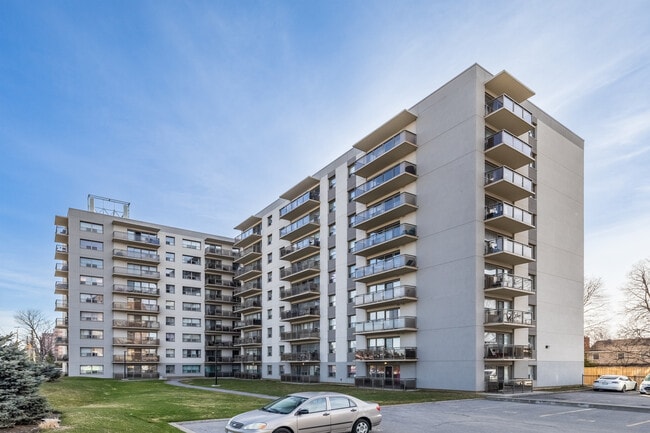 Edgeworth in Ottawa, ON - Building Photo - Building Photo