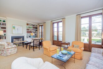 286 Downs Path in Southampton, NY - Building Photo - Building Photo