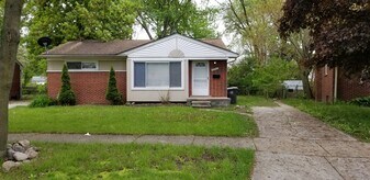 30043 Grandview St in Inkster, MI - Building Photo