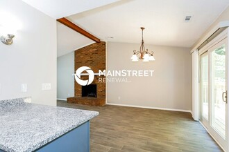 6061 Acadian Woods Dr in Charlotte, NC - Building Photo - Building Photo