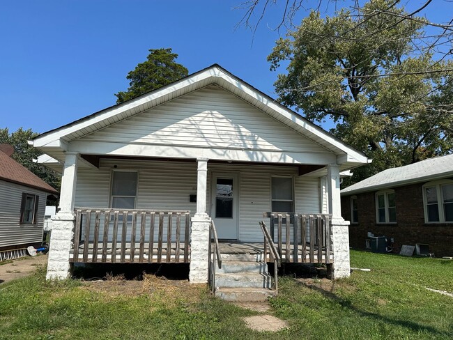 1135 W Elliott Ave in Springfield, IL - Building Photo - Building Photo