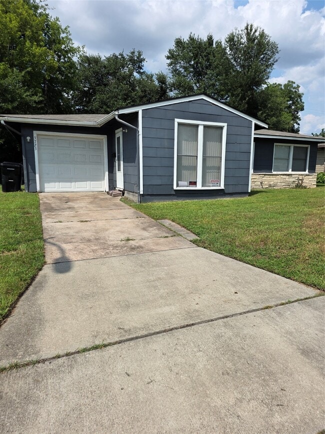 property at 3723 Odin Ct