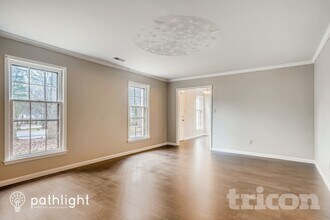 812 Duffy Ct in Matthews, NC - Foto de edificio - Building Photo