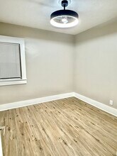 2007 S 8th St in Sheboygan, WI - Foto de edificio - Building Photo