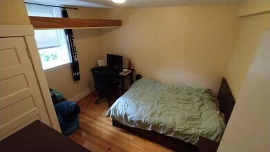 156 Magazine St, Unit 2 in Cambridge, MA - Building Photo - Building Photo