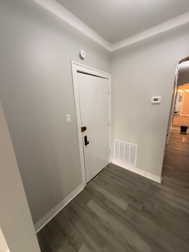 8434 S Drexel Ave, Unit 8434 s Drexel apt3 in Chicago, IL - Building Photo - Building Photo