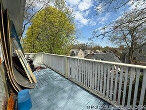 143 Winchester St-Unit -2 in Brookline, MA - Building Photo - Building Photo