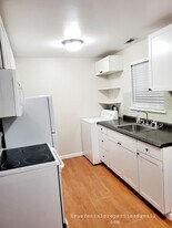 3343 Ward Ave, Unit A in Bremerton, WA - Building Photo