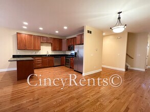 2931 Eden Ave in Cincinnati, OH - Foto de edificio - Building Photo