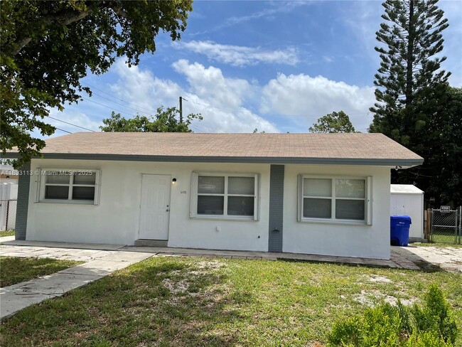 property at 6108 Cresthaven Ct