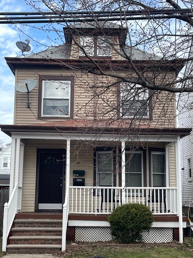 1850 S Clinton Ave, Unit 2