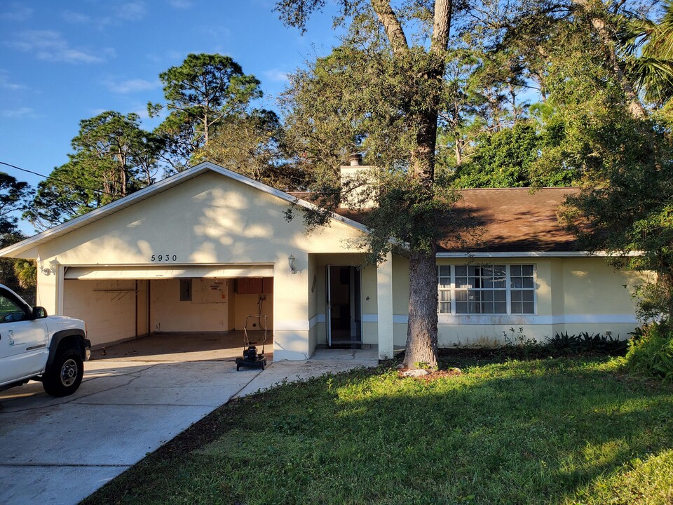 5930 Barranco Ave in Cocoa, FL - Building Photo