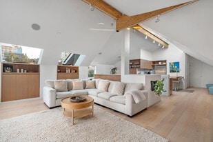 2200 Heather St in Vancouver, BC - Building Photo