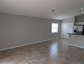 913 Stallion Way in Valrico, FL - Building Photo - Building Photo