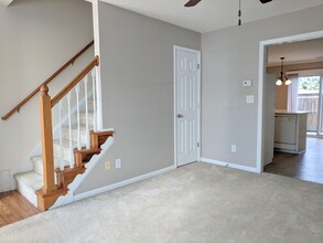 3821 E Vancroft Cir in Winterville, NC - Building Photo - Building Photo