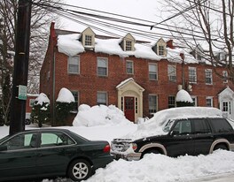 2319 40th St NW in Washington, DC - Building Photo