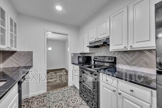 2076 Montreat Cir in Vestavia Hills, AL - Building Photo - Building Photo