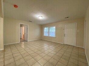2705 W Bewick St in Fort Worth, TX - Building Photo - Building Photo