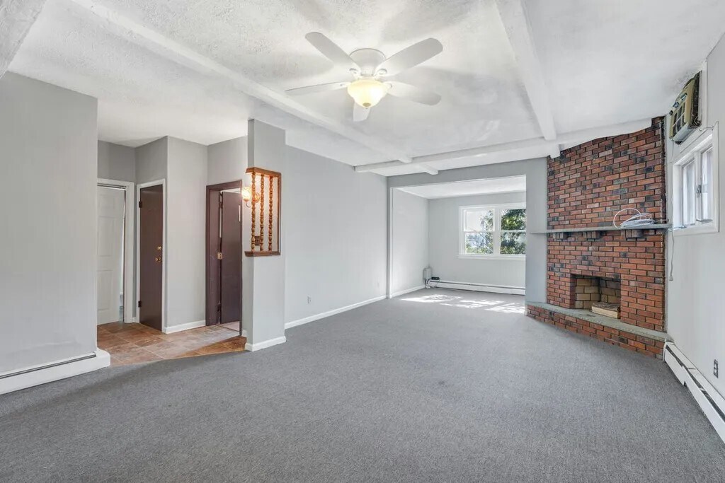 649 New Jersey Ave, Unit #1 in Lyndhurst, NJ - Foto de edificio