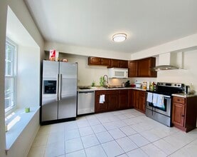 10690 High Beam Ct in Columbia, MD - Building Photo - Building Photo