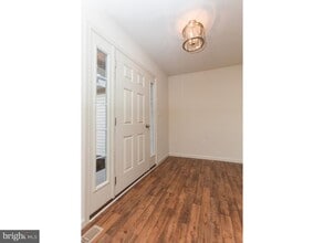 233 W Woodview Rd in West Grove, PA - Building Photo - Building Photo