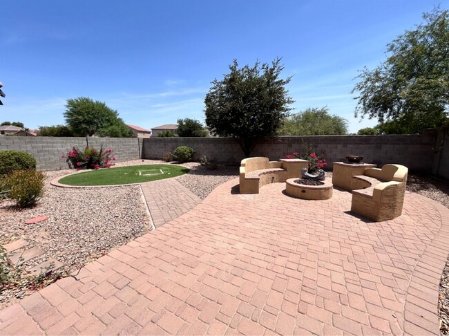 property at 19863 N Emmerson Dr