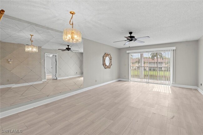 6184 Michelle Way in Ft. Myers, FL - Building Photo - Building Photo