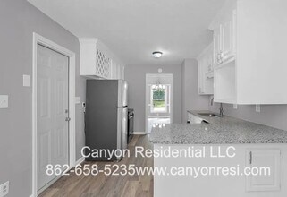 217 Overton Rd in Raeford, NC - Building Photo - Building Photo