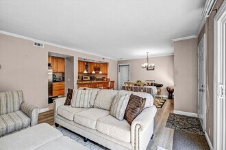 4020 Porte La Paz in San Diego, CA - Building Photo - Building Photo