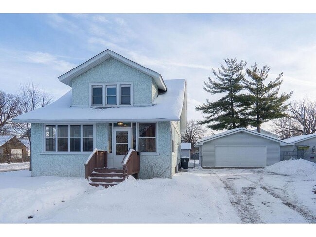 890 Arkwright St N in St. Paul, MN - Building Photo - Building Photo