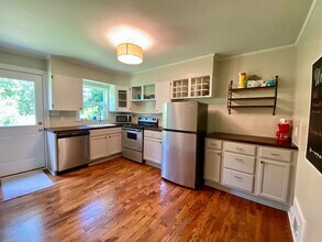 591 Pinecrest Dr in Athens, GA - Building Photo - Building Photo