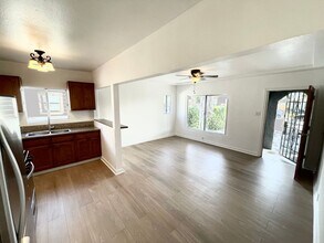 3659 6th Ave in Los Angeles, CA - Building Photo - Building Photo