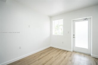 1955 NW 2nd Ct in Miami, FL - Building Photo - Building Photo