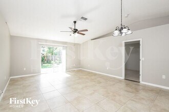 1516 Vista Lake Cir in Melbourne, FL - Building Photo - Building Photo