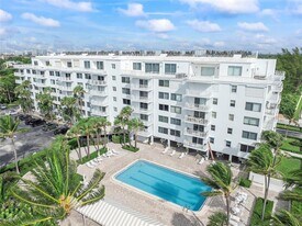 170 N Ocean Blvd in Palm Beach, FL - Building Photo